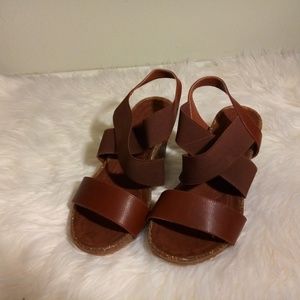 Never Worn! Cris Cross Sandals 11w extra wide